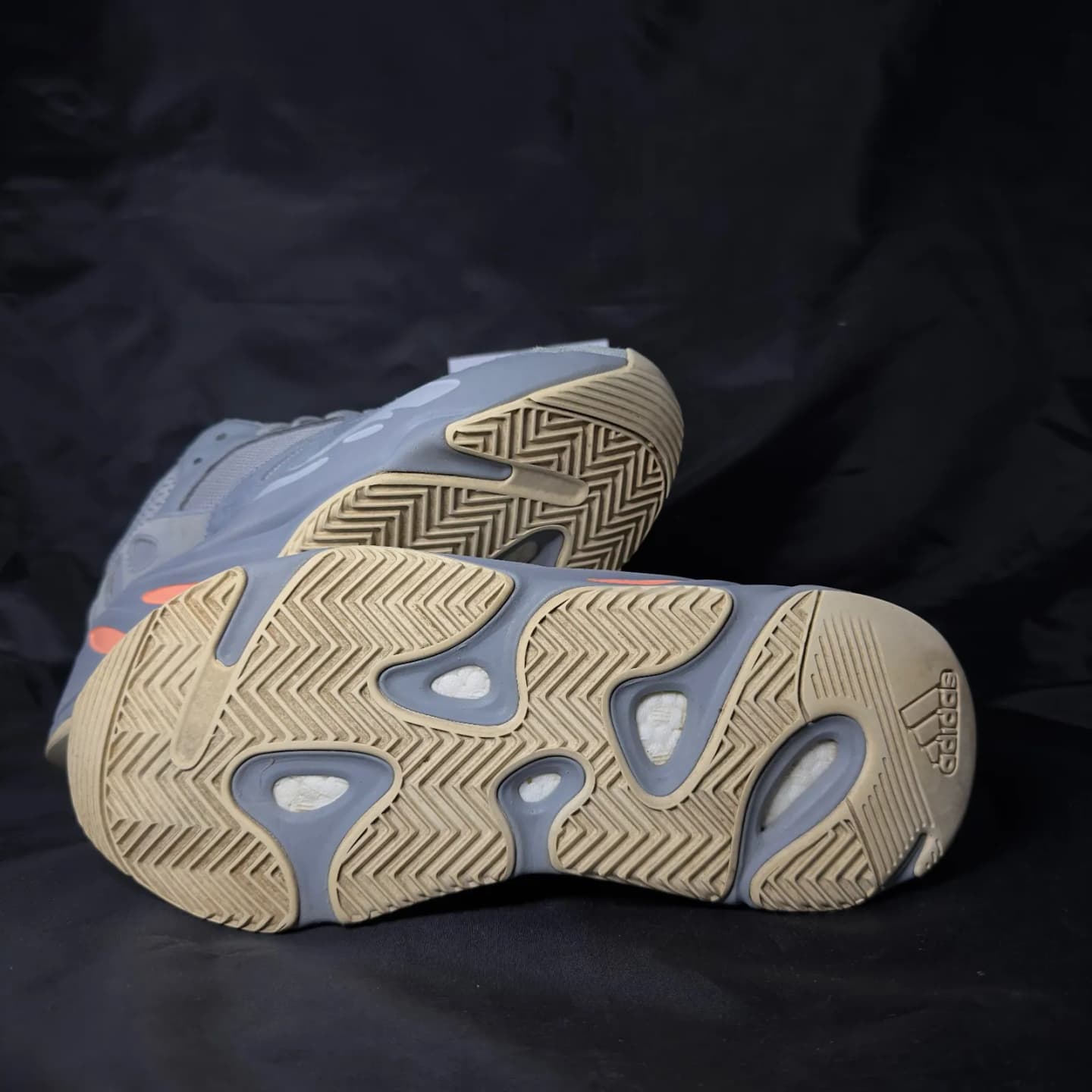 Yeezy Yeezy Boost 700 Inertia - imaginea 4